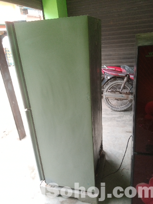 Kelvinator super cool refrigerator sell